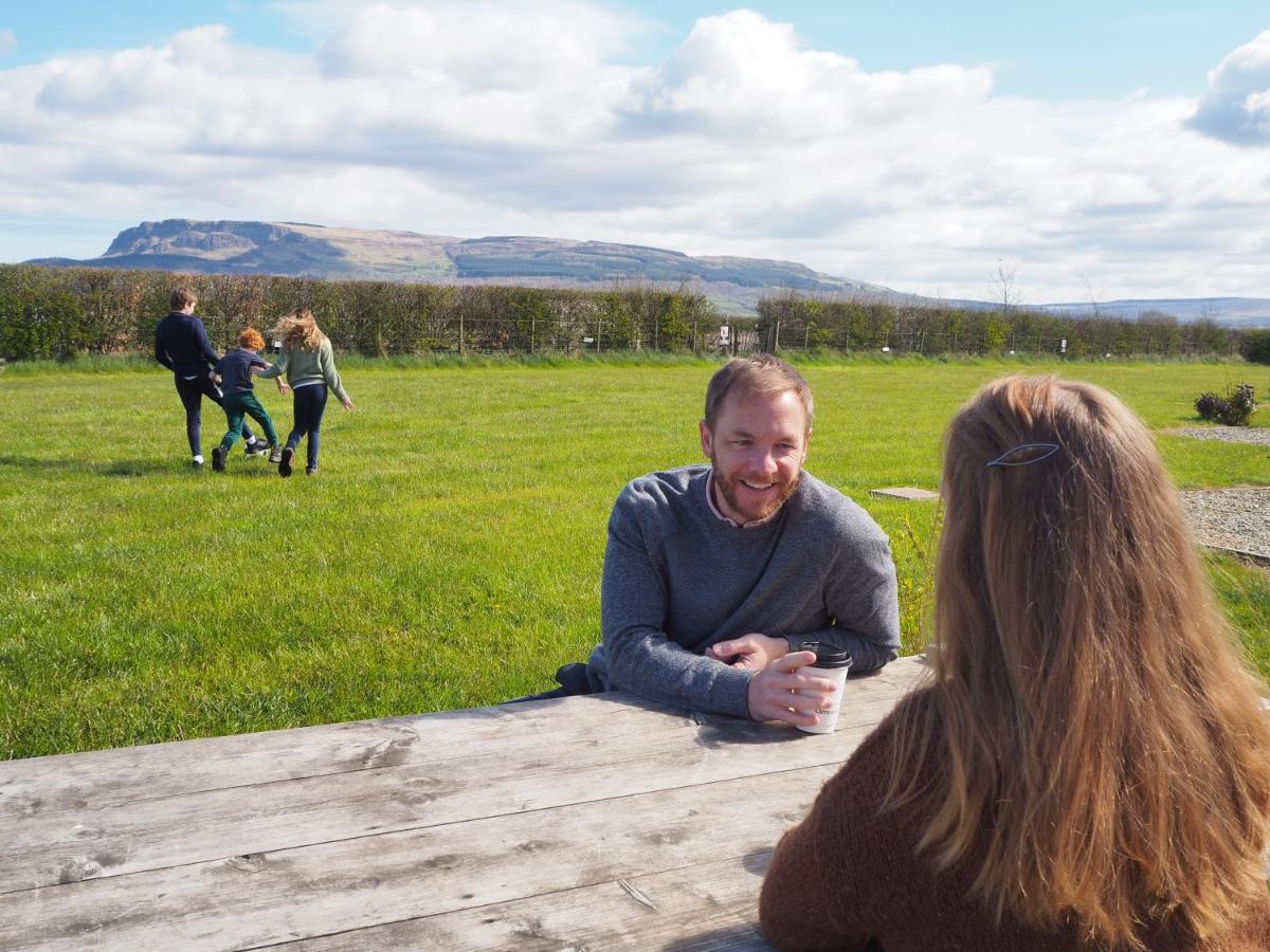 Carrowmena School House & Glamping Ξενοδοχείο Limavady Εξωτερικό φωτογραφία